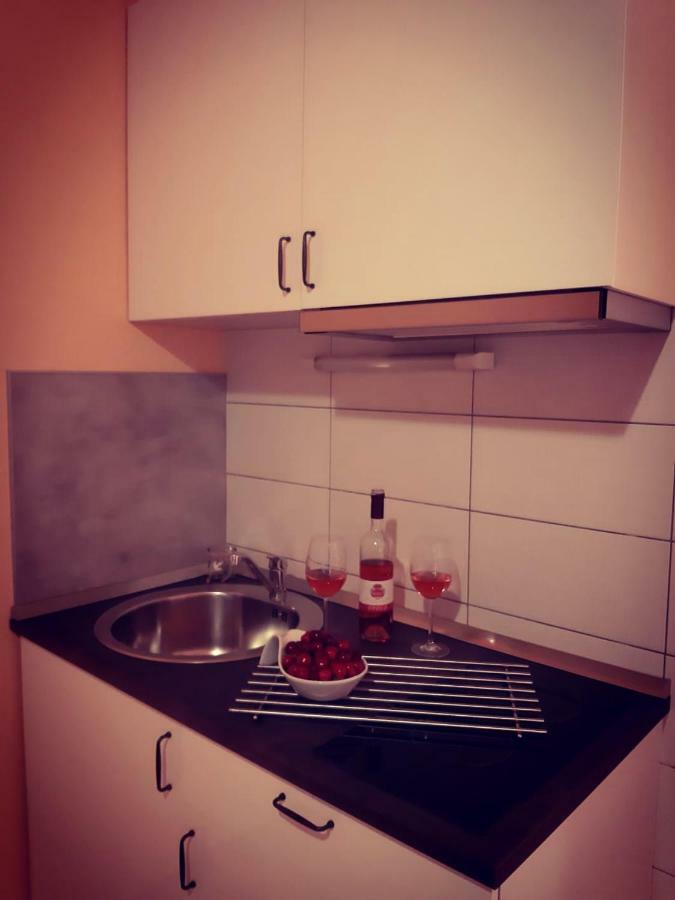 Apartments Luza Λάστοβο Εξωτερικό φωτογραφία